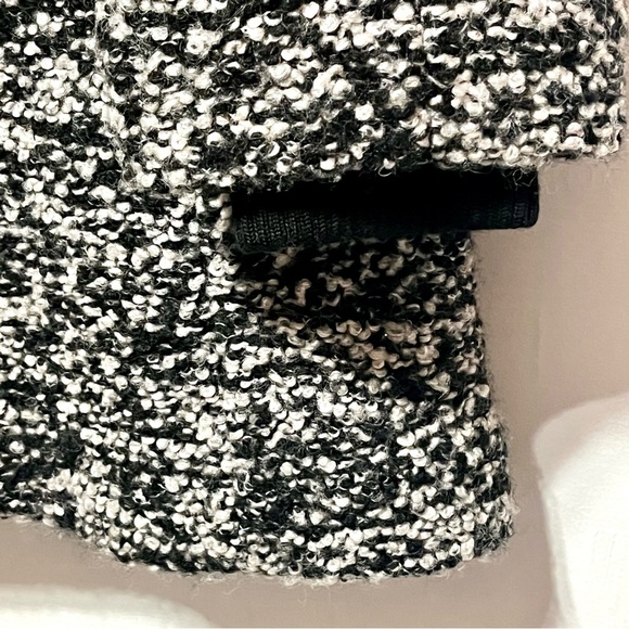 J. Crew Italian Wool Lodge Coat in Ivory/Black Speckled Boucle, Size 6 - Picture 8 of 14